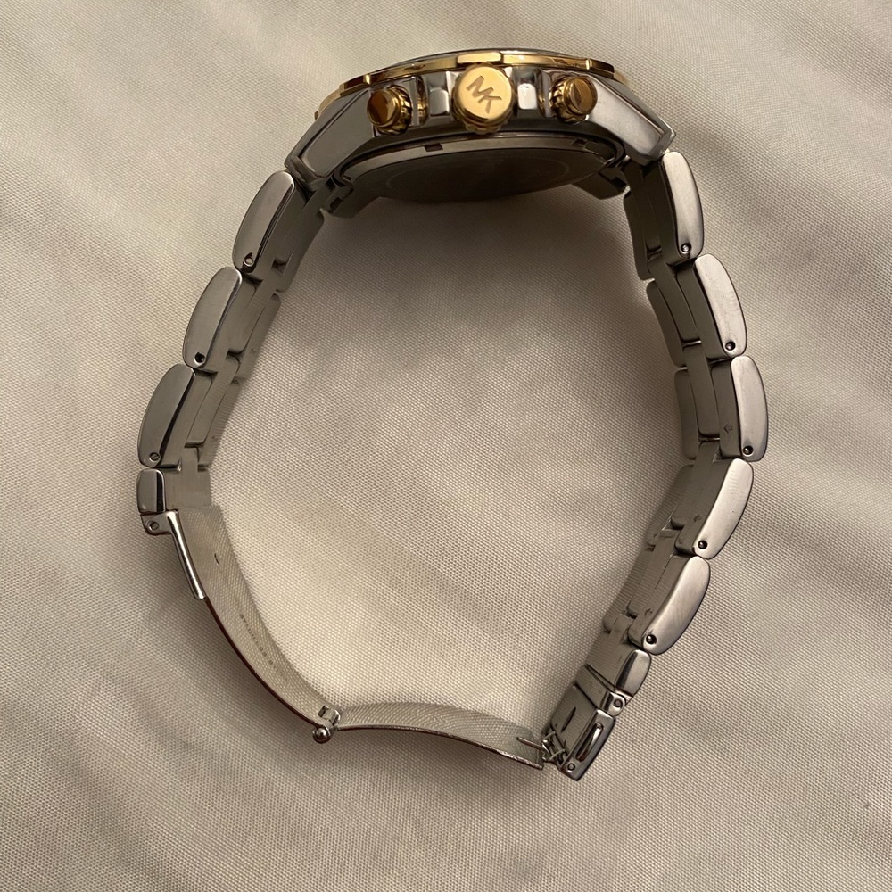 Michael Kors Watch - Picture 6 of 7